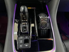 Toyota Vellfire Crown Hybrid 2.5L Premium Edition - ფოტო 16
