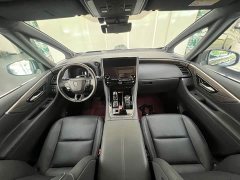 Toyota Vellfire Crown Hybrid 2.5L Premium Edition - ფოტო 18