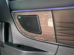 Toyota Vellfire Crown Hybrid 2.5L Premium Edition - ფოტო 8