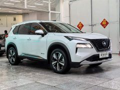 Nissan Qashqai e-POWER Hybrid Dual Motor AWD Premium Edition - ფოტო 3