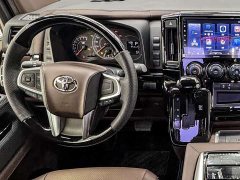 Toyota HIACE 3.5L Automatic - ფოტო 10