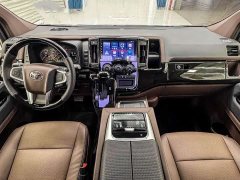 Toyota HIACE 3.5L Automatic - ფოტო 12