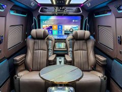 Toyota HIACE 3.5L Automatic - ფოტო 19