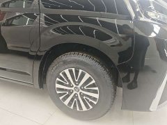 Toyota HIACE 3.5L Automatic - ფოტო 7