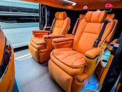 Toyota HIACE 3.5L Automatic - ფოტო 14