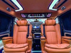 Toyota HIACE 3.5L Automatic - ფოტო 19