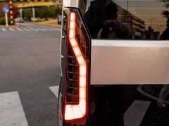 Toyota HIACE 3.5L Automatic - ფოტო 6