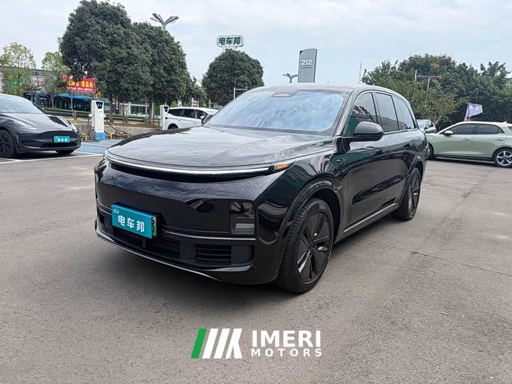 Li Auto L8 Pro - ავტომობილი ჩინეთიდან