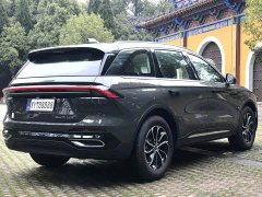 Lincoln Explorer 2023 2.0T AWD Elite - ფოტო 5