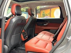 Lincoln Navigator 2.0T AWD Prestige - ფოტო 10