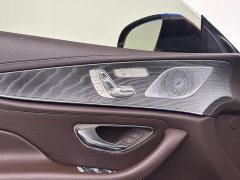 Mercedes-Benz CLS 300 AMG Dynamic - ფოტო 10