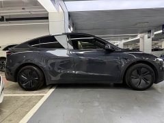 Tesla Model Y Rear-Wheel Drive - ფოტო 10
