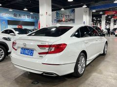Honda Accord 2018 260TURBO Elite National V - ფოტო 7