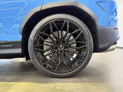 Lamborghini Urus SE 4.0T Standard Edition - ფოტო 9