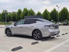 Lynk & Co Geely Lynk & Co 07 EM-P 2026 126 Extended Range Ultra - ფოტო 6