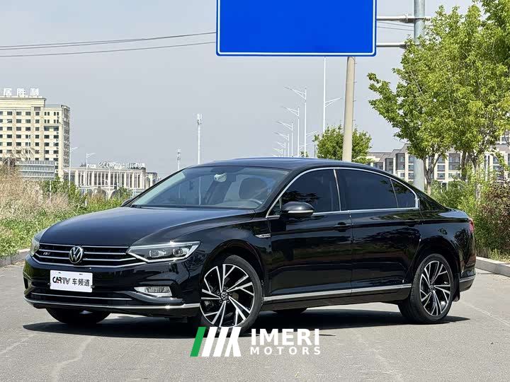 Volkswagen Magotan 330TSI DSG 30th Anniversary Edition
