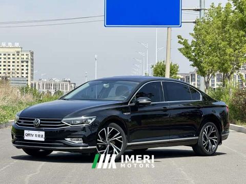 2022 Volkswagen Magotan 330TSI DSG 30th Anniversary Edition