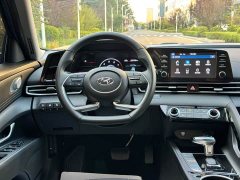 Hyundai Elantra 1.5L CVT GLX Elite - ფოტო 13