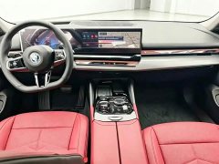 BMW 5 Series Facelift 530Li Premier M Sport Package - ფოტო 3