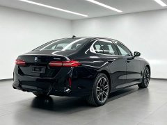 BMW 5 Series Facelift 530Li Premier M Sport Package - ფოტო 8