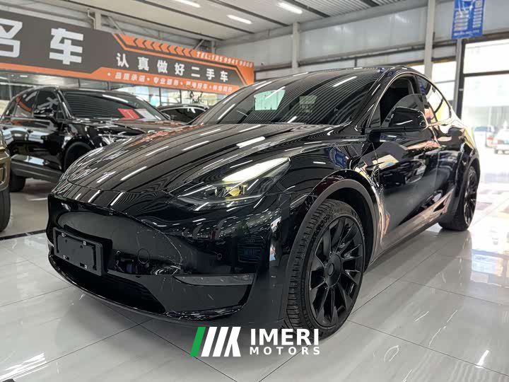 Tesla Model Y Standard Range RWD