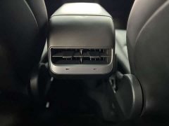 Tesla Model Y 2021 Standard Range RWD - ფოტო 10