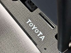 Toyota Gravia 2.5L Hybrid Comfort Edition - ფოტო 19