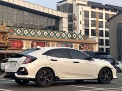 Honda Civic 2021 Hatchback 220 Turbo CVT Trendy Control - ფოტო 14