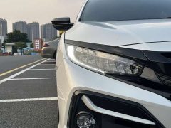 Honda Civic 2021 Hatchback 220 Turbo CVT Trendy Control - ფოტო 18