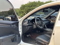 Honda Civic 2021 Hatchback 220 Turbo CVT Trendy Control - ფოტო 4