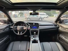 Honda Civic 2021 Hatchback 220 Turbo CVT Trendy Control - ფოტო 5
