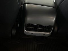 Tesla Model Y Rear-Wheel Drive - ფოტო 10