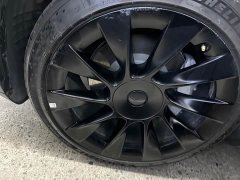 Tesla Model Y Rear-Wheel Drive - ფოტო 12