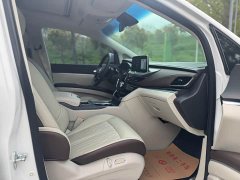 Buick GL8 Land Executive Cabin 652T Luxury - ფოტო 9