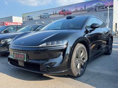 Luxeed Zhiji R7 Pure Electric Max (192-Channel LiDAR) - ფოტო 1