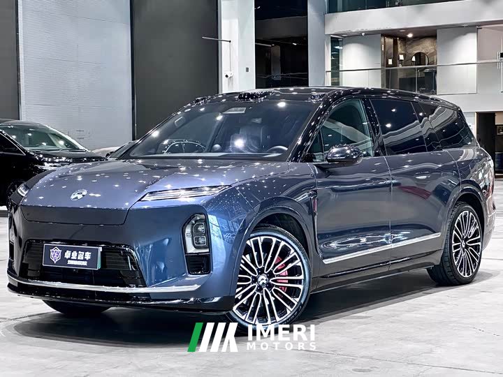 NIO ES8 Six-Seat Executive Signature Edition