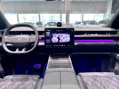 NIO ES8 2026 Six-Seat Executive Signature Edition - ფოტო 18