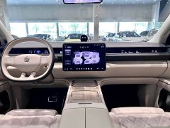 NIO ES8 2026 Six-Seat Executive Signature Edition - ფოტო 18
