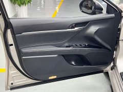 Toyota Camry 2.0G Luxury Edition - ფოტო 17