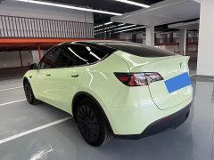 Tesla Model Y Rear-Wheel Drive - ფოტო 13