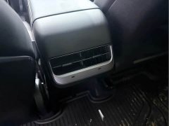 Tesla Model Y Rear-Wheel Drive - ფოტო 9