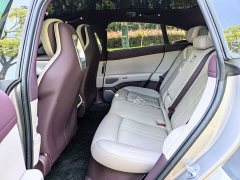 Xiaomi YU7 2025 Four-Wheel Drive Pro - ფოტო 8