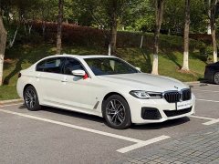 BMW 5 Series 525Li M Sport Package - ფოტო 3