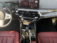 BMW 5 Series 525Li M Sport Package - ფოტო 7