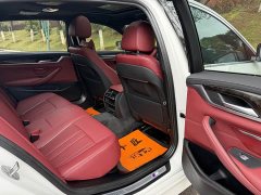 BMW 5 Series 525Li M Sport Package - ფოტო 9