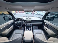 Land Rover Defender 110 P400 Dark Edition - ფოტო 2