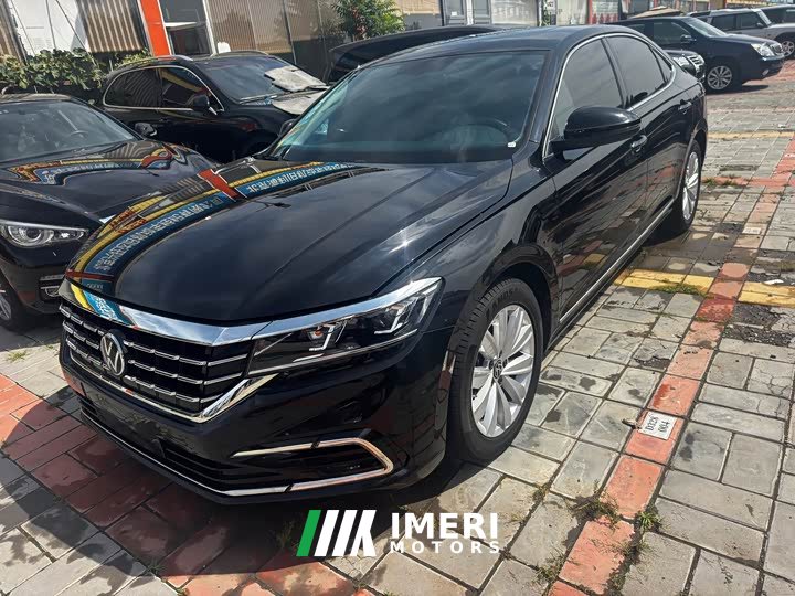 Volkswagen Passat 330TSI Elite - ავტომობილი ჩინეთიდან