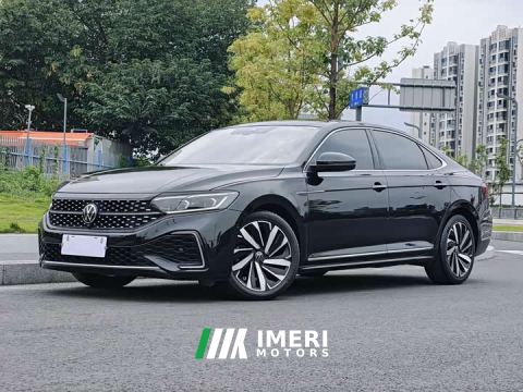 2022 Volkswagen Passat 330TSI Starry Sky Luxury Edition
