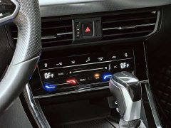 Volkswagen Passat 330TSI Starry Sky Luxury Edition - ფოტო 9