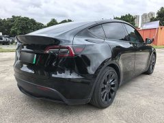 Tesla Model Y Standard Range RWD - ფოტო 3